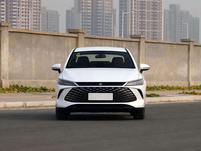 BYD Qin PLUS 2025 DM-i Intelligent Driving Edition 55KM Leading Edition