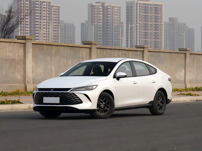 BYD Qin PLUS 2025 DM-i Intelligent Driving Edition 55KM Leading Edition