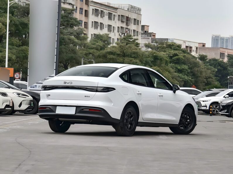 BYD Seal 05 2025 DM-i Intelligent Driving Edition 55KM Luxury Edition