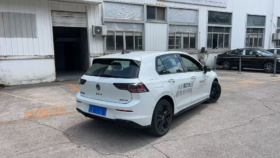 Volkswagen Golf 2025 300TSI R-Line